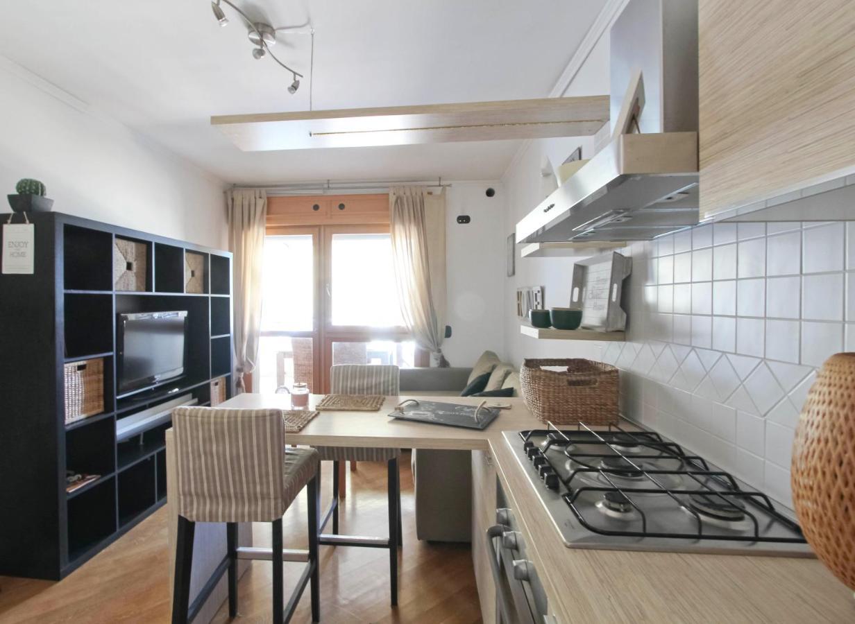 Cozy Terrace Apt Close To Eataly And Metro Piramide Rome Exterior photo
